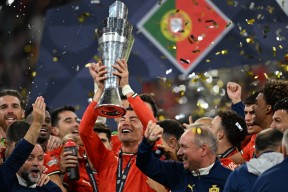 葡萄牙体育集结日门线救险；志在英超名次提升；引发热议；细节决定成败